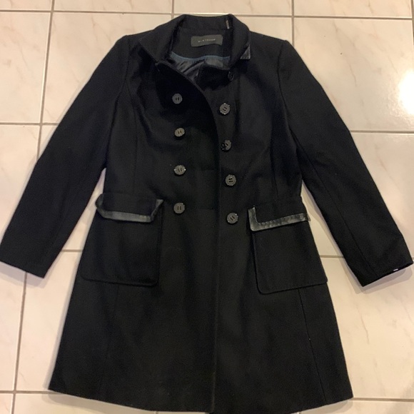 Elie Tahari Jackets & Blazers - Elie Tahari wool coat